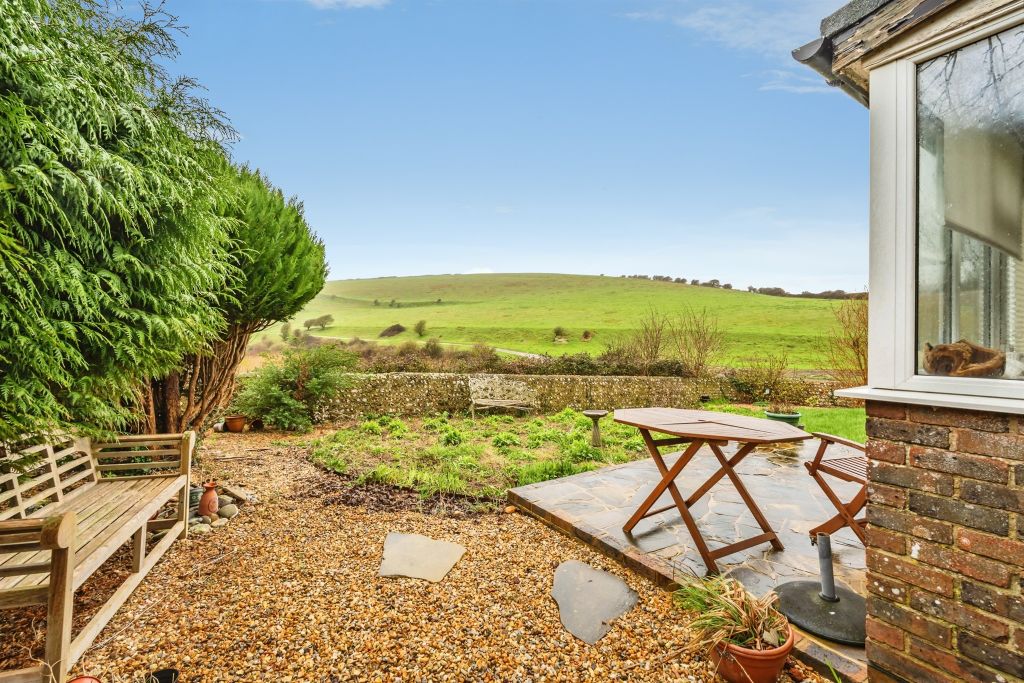 Property photo 3 of 18