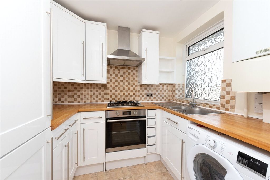 Property photo 2 of 6 Picture No. 05