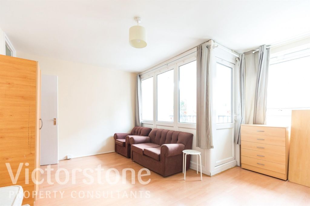 Property photo 2 of 8 5602241