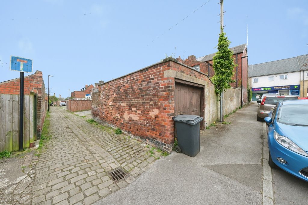 Property photo 3 of 18 Pbox-Img.Jpg