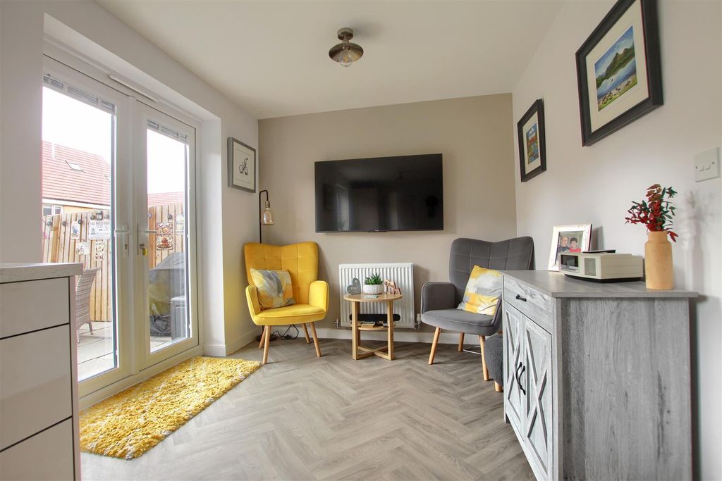 Property photo 2 of 17 cx8.Jpg