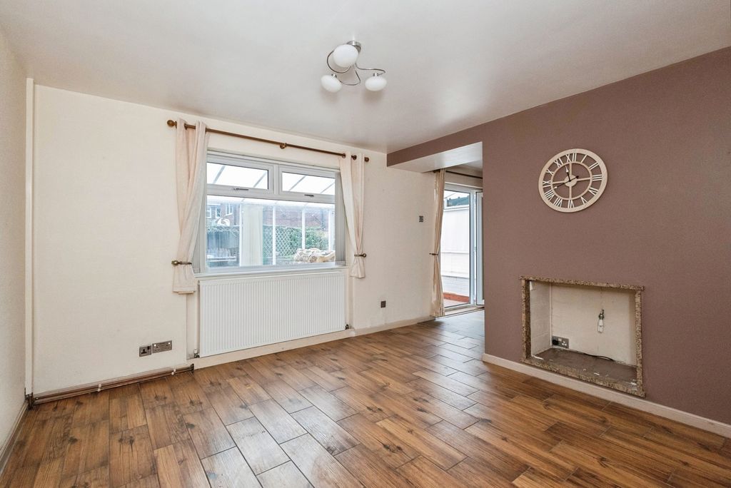 Property photo 2 of 27 Pbox-Img.Jpg