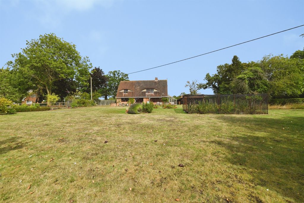 Property photo 3 of 20