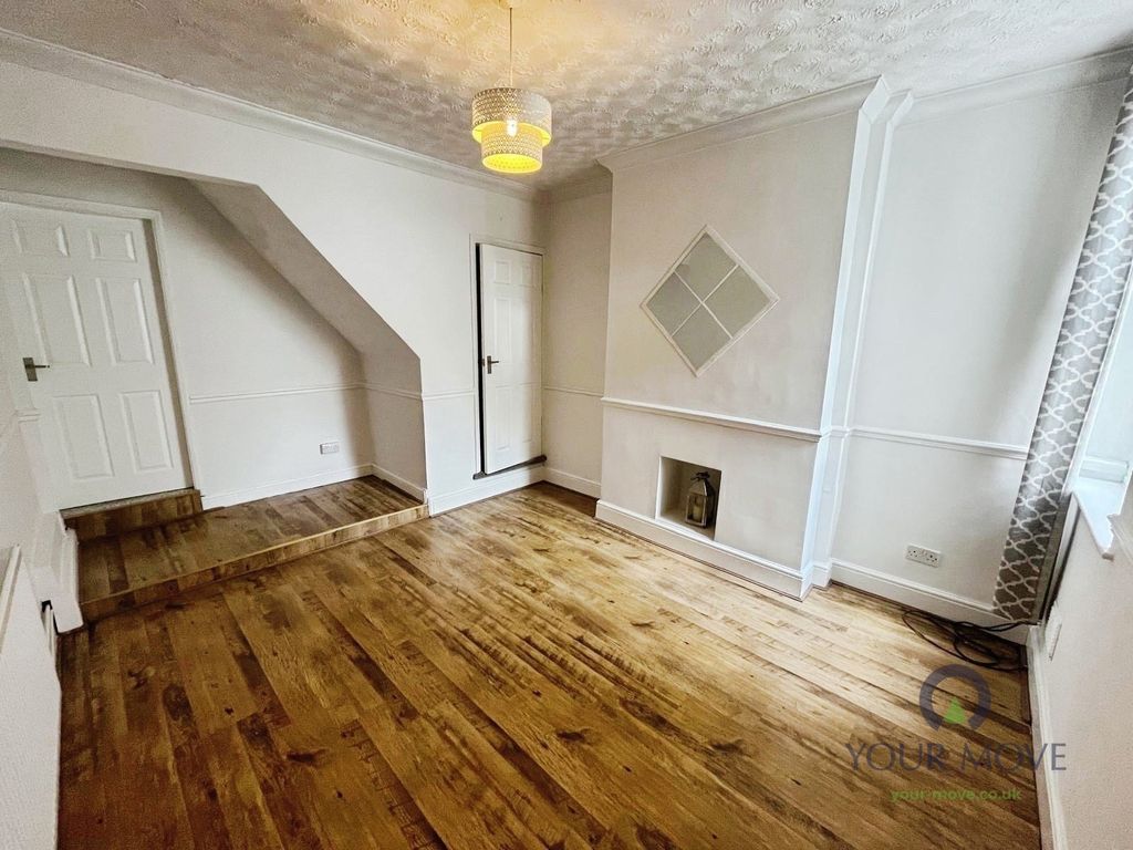 Property photo 2 of 11 Dining Room