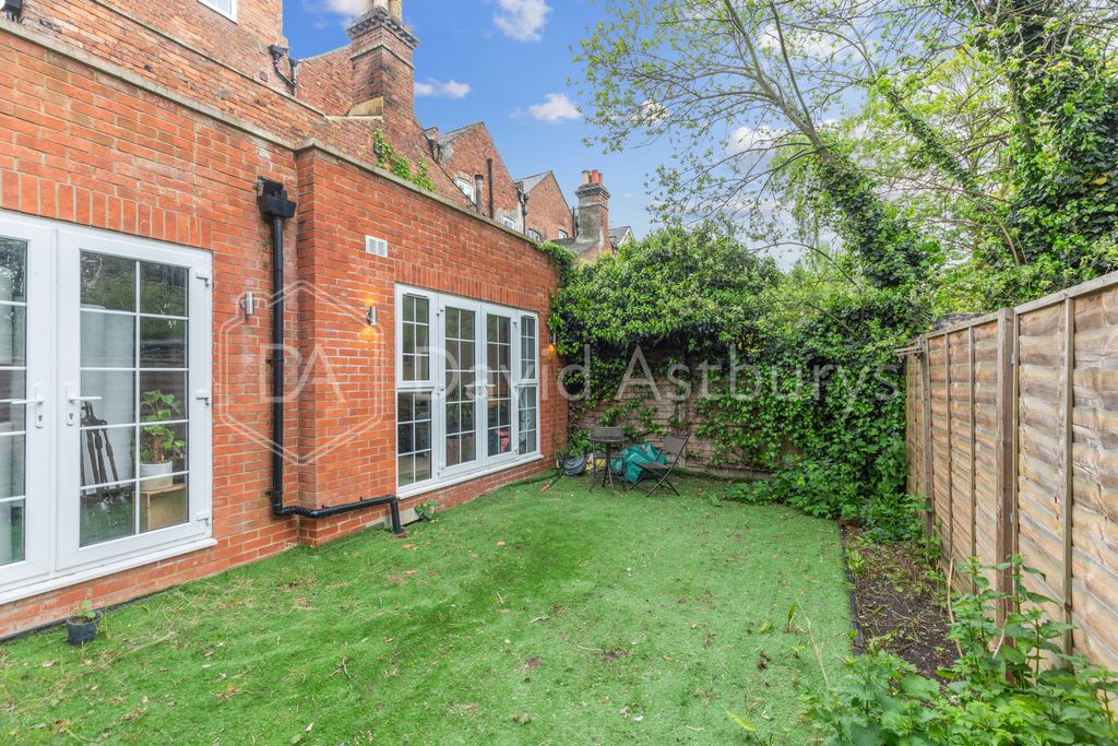 Property photo 2 of 11 7