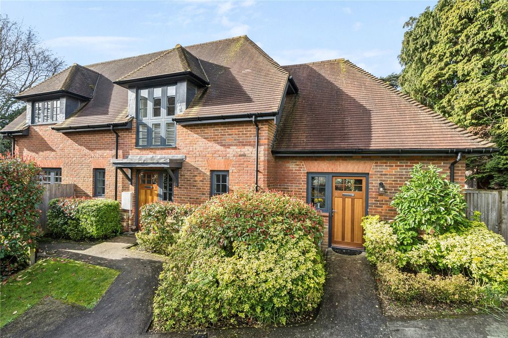 Property photo 1 of 20 Front