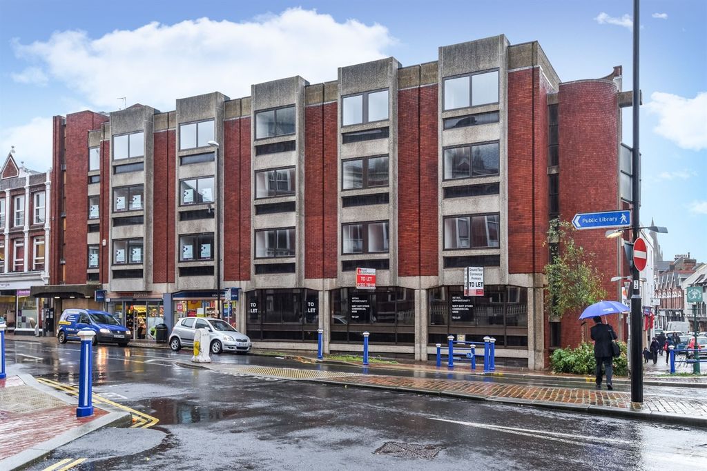 Property photo 1 of 4 (Main)