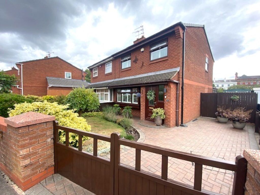 Property photo 1 of 27