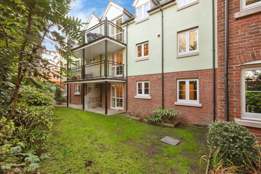 Property photo 1 of 11