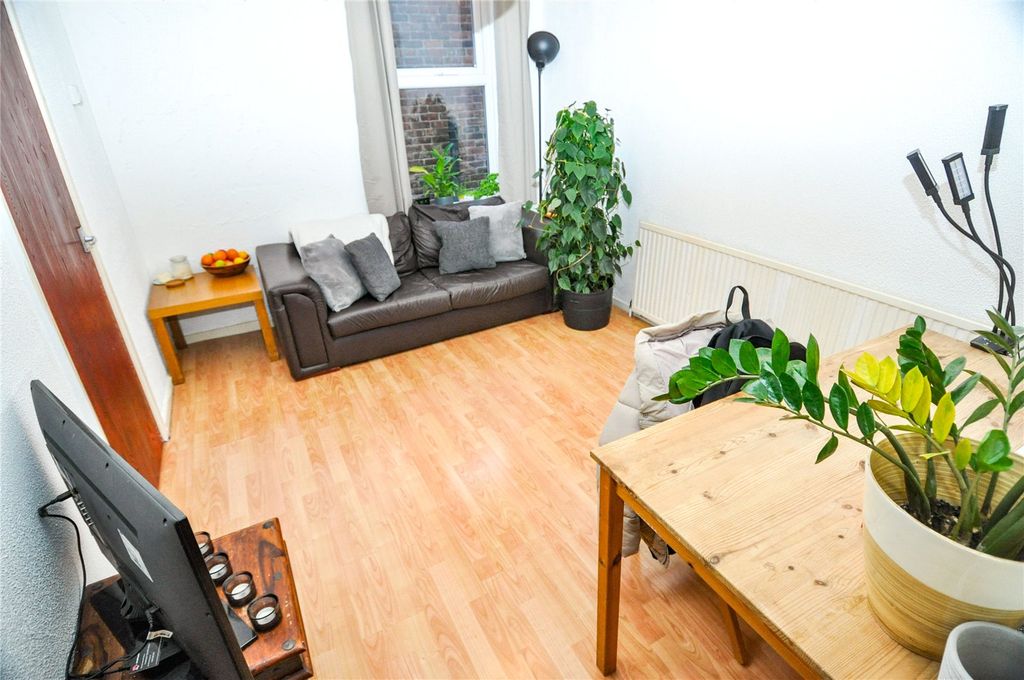 Property photo 1 of 10 Picture No. 07