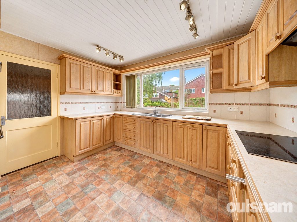 Property photo 2 of 33 Picture No. 18