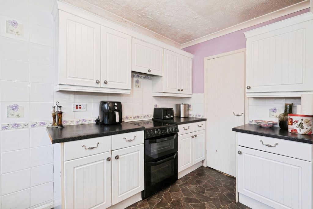 Additional image 8 of 5 bed end terrace house for salePolventon Close, Heamoor, Penzance, Cornwall TR18