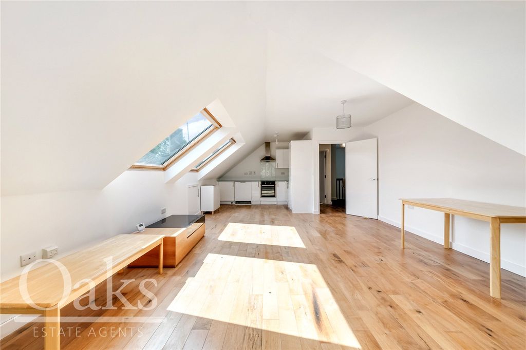 Property photo 3 of 9 Picture No. 08