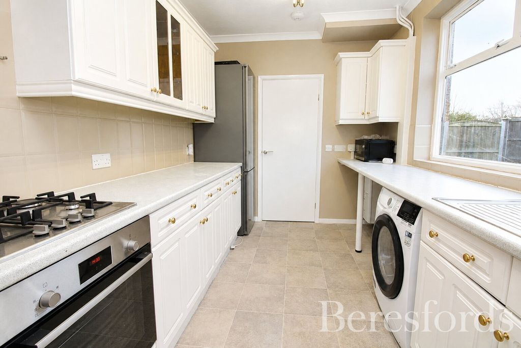 Property photo 2 of 14 Kitchen View 1