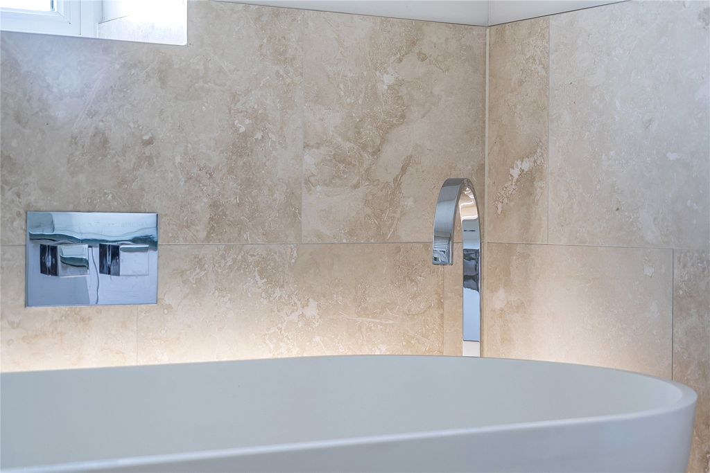 Property photo 2 of 3 Bathroom