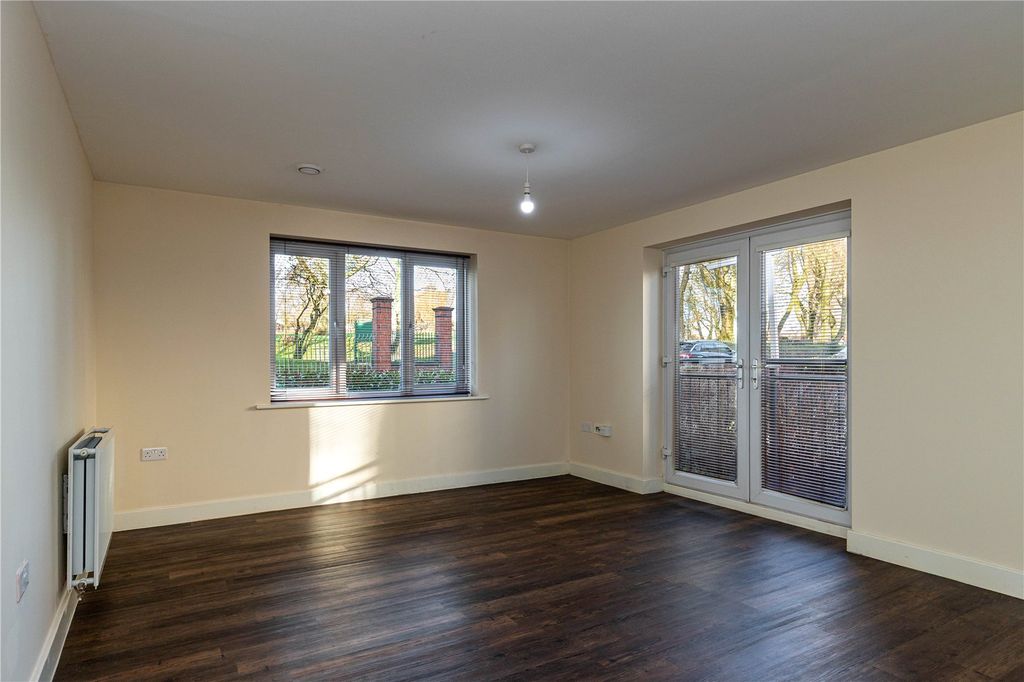 Property photo 3 of 13 Lounge/Diner/Kitchen