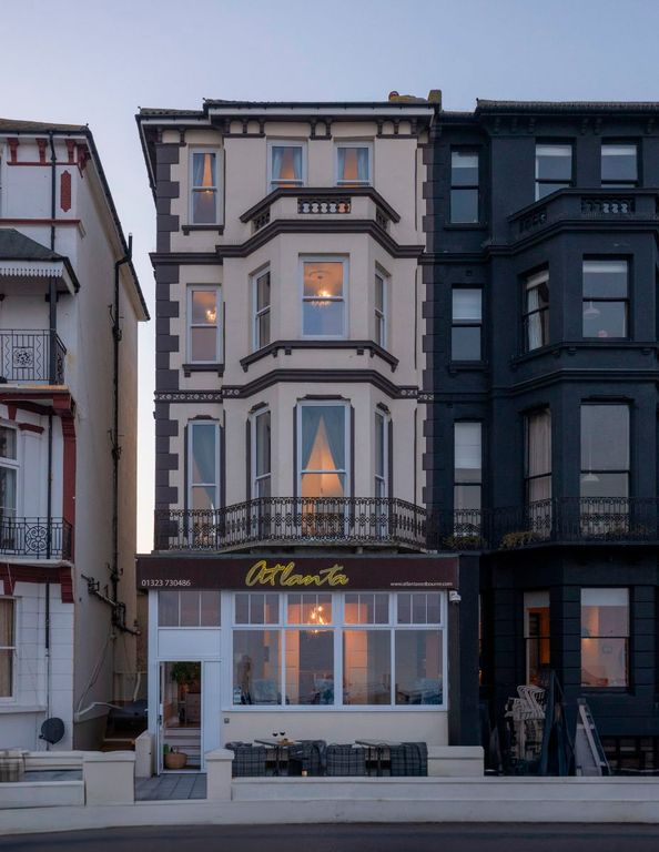 Property photo 1 of 25