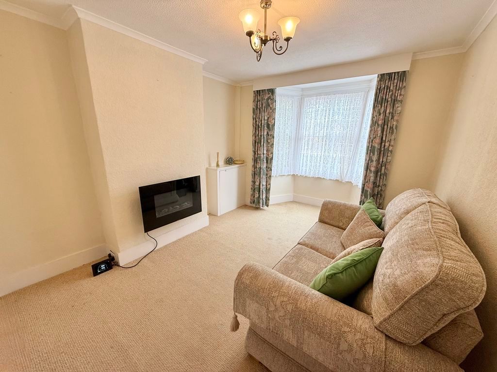 Property photo 3 of 16 Living Room