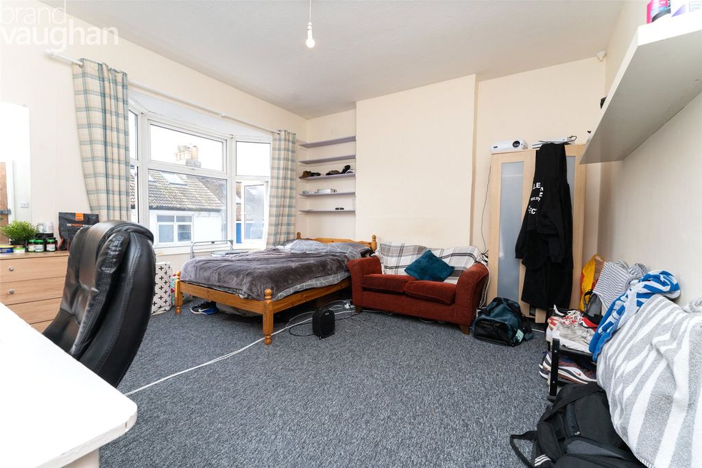 Property photo 3 of 14 Picture No. 24