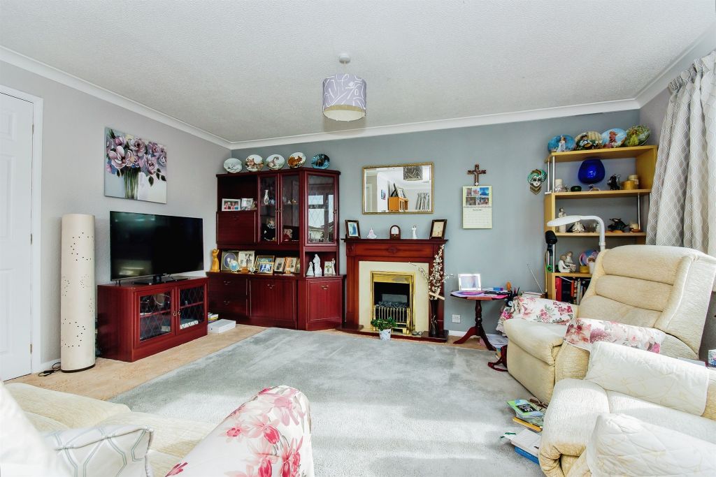 Property photo 3 of 16