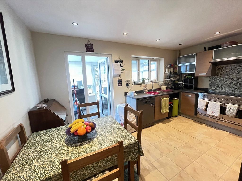 Property photo 3 of 18 Picture No. 05