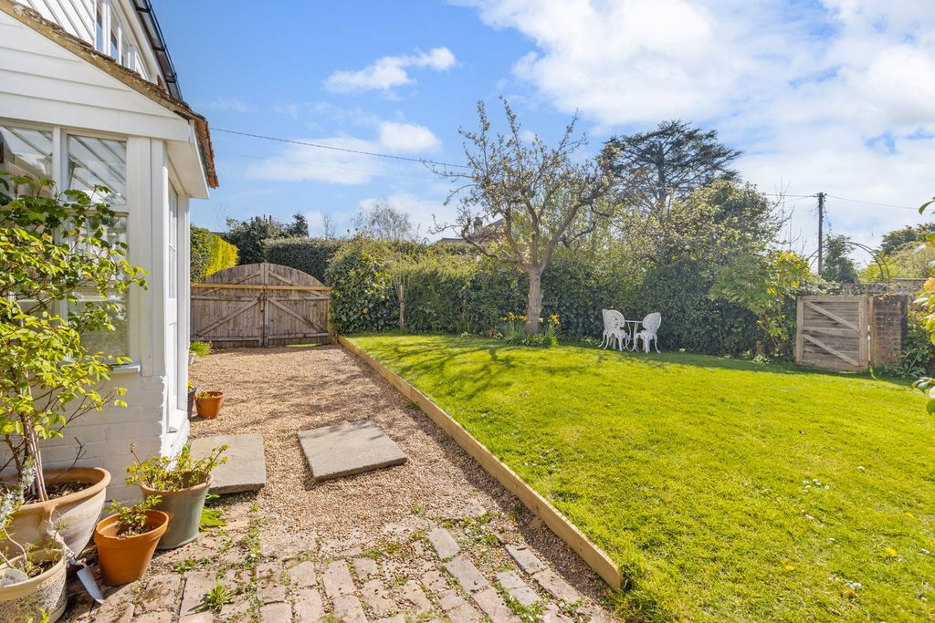 Property photo 2 of 30