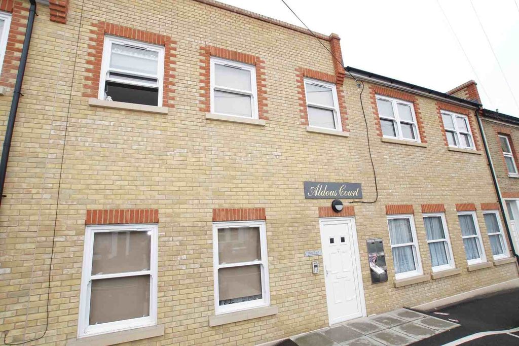 Property photo 1 of 6