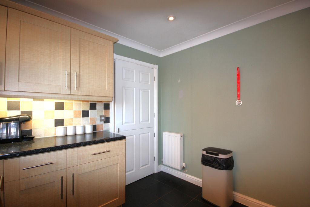 Property photo 3 of 17 Image