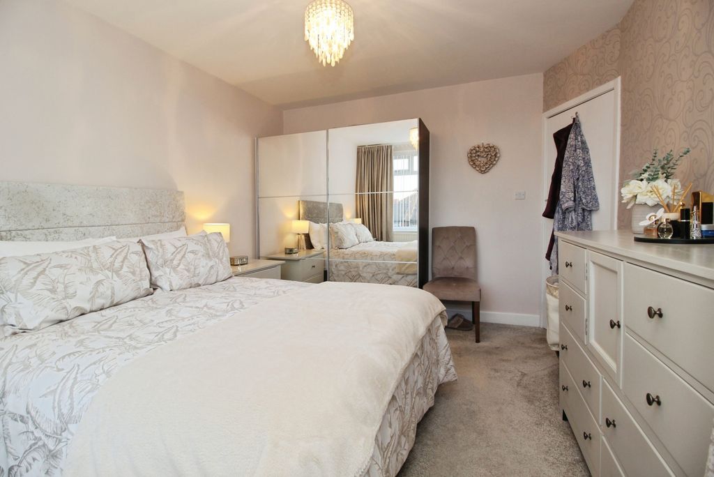 Property photo 3 of 18 Pbox-Img.Jpg