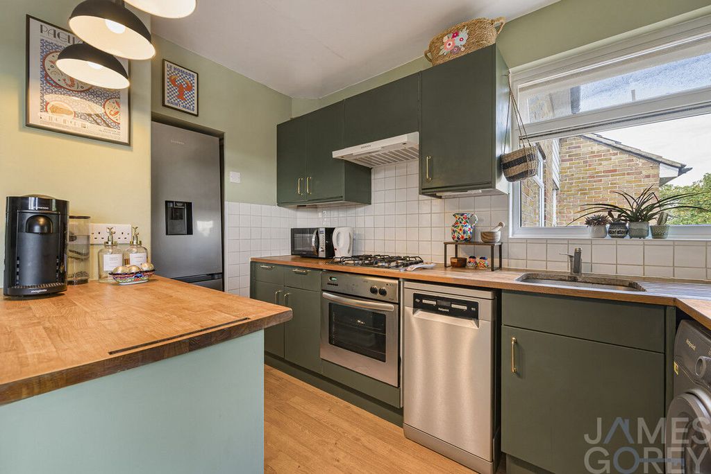 Property photo 2 of 15