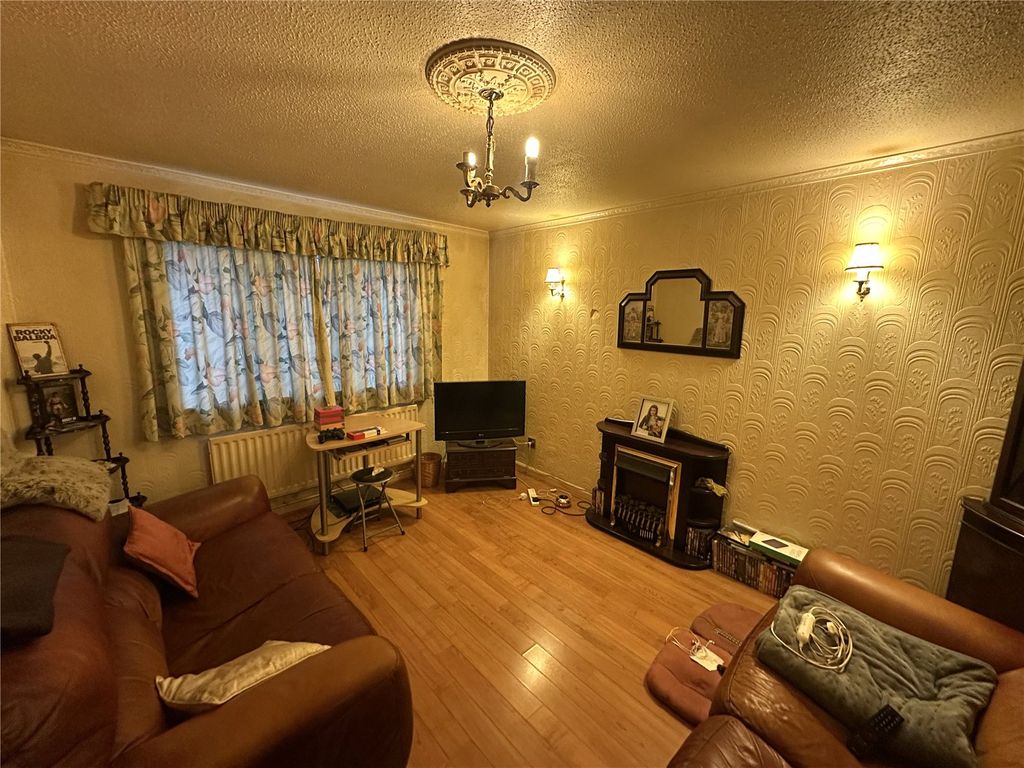 Property photo 2 of 12 Picture No. 08