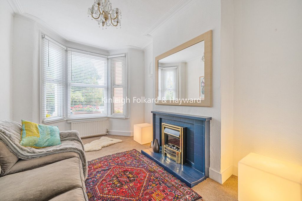 Property photo 2 of 18 Picture No. 12