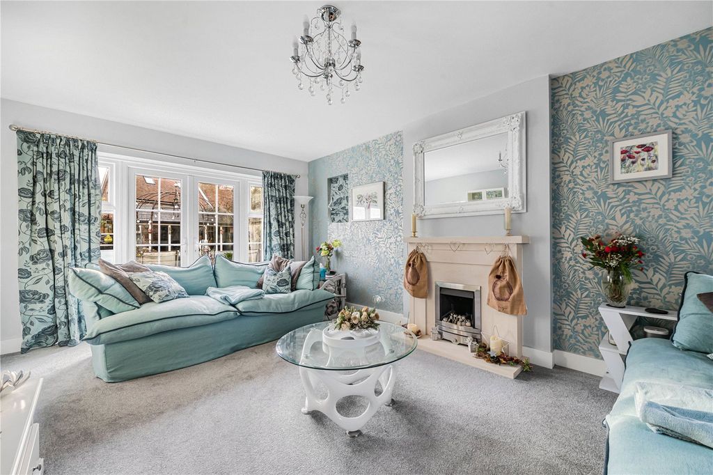 Property photo 2 of 27 Picture No. 47