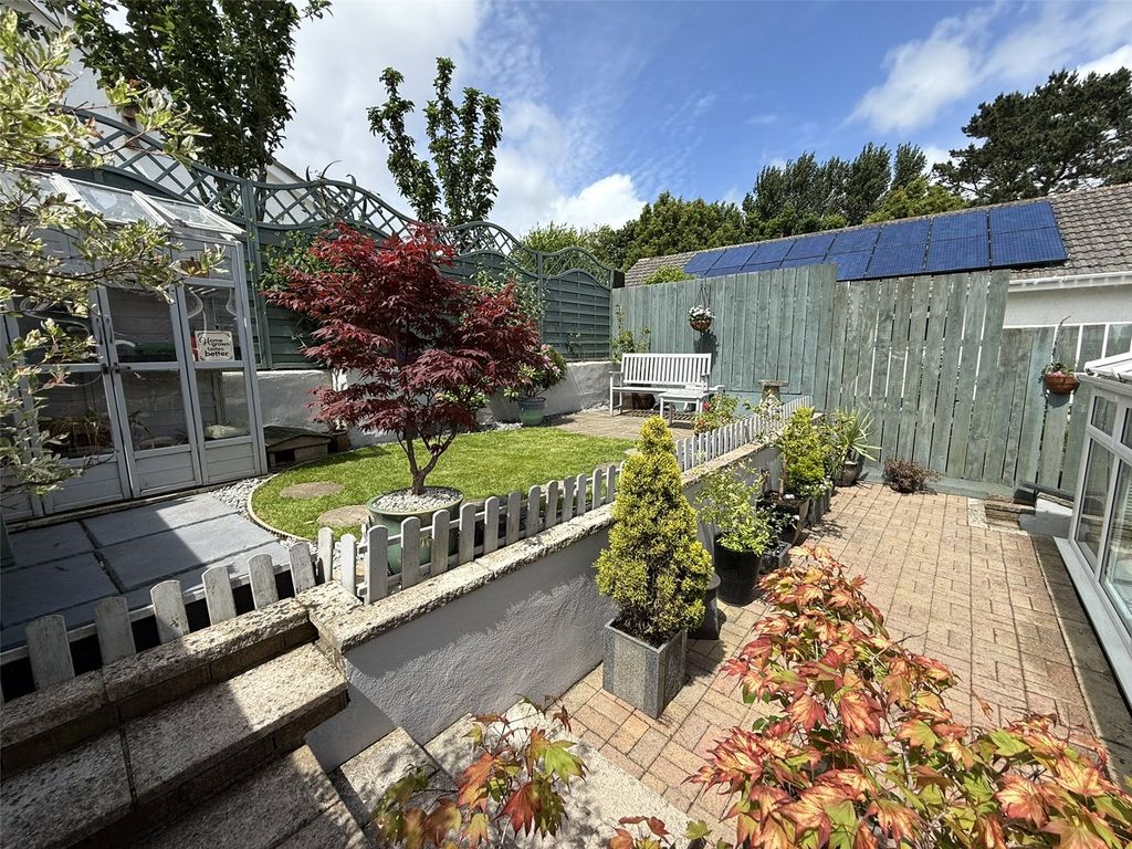 Property photo 2 of 21 Picture No. 02