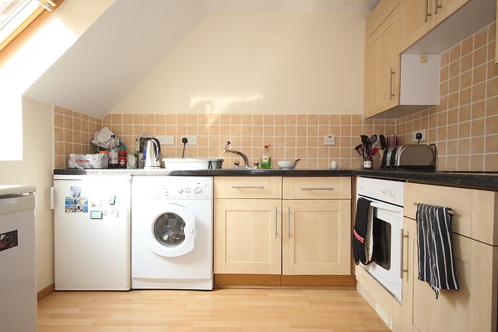 Property photo 3 of 5 Kitchen