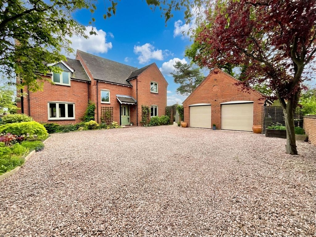 Property photo 1 of 33