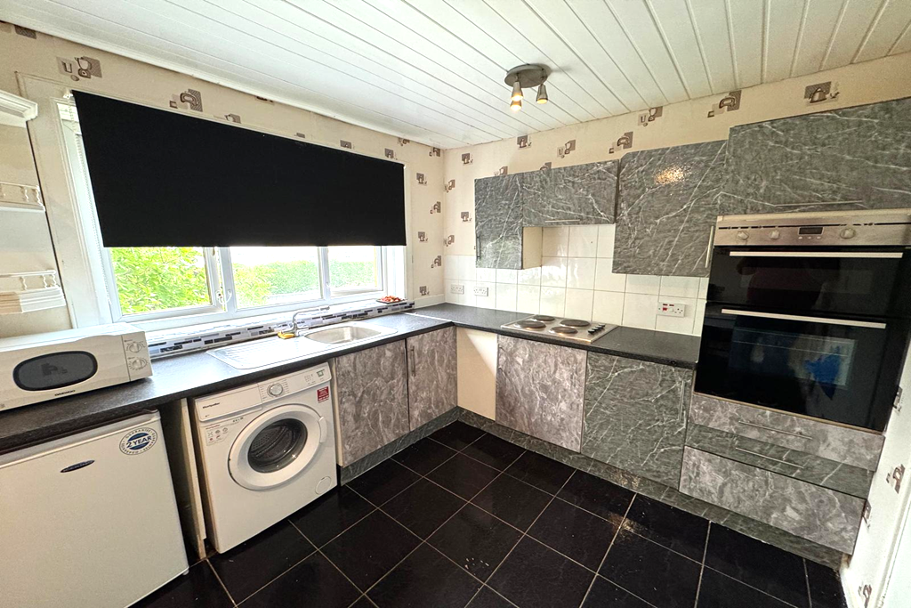 Property photo 2 of 8 2