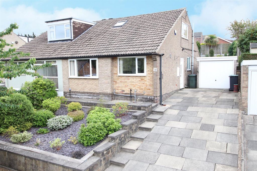 Property photo 1 of 13 Front.Jpg