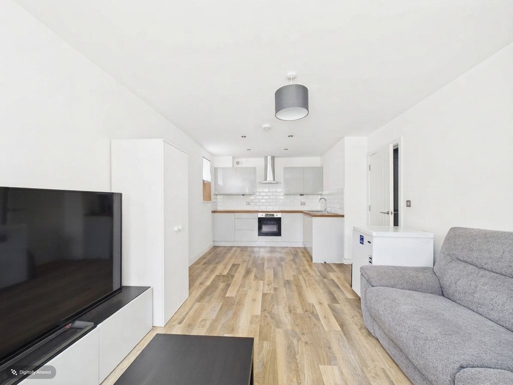 Property photo 3 of 12 St Andrews Road