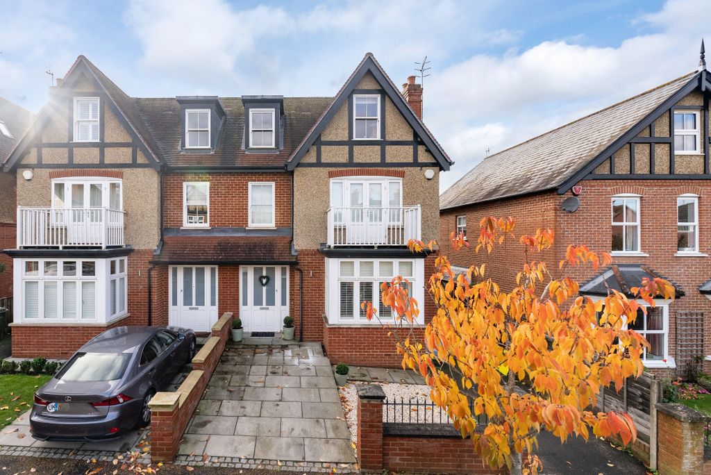 Property photo 1 of 20