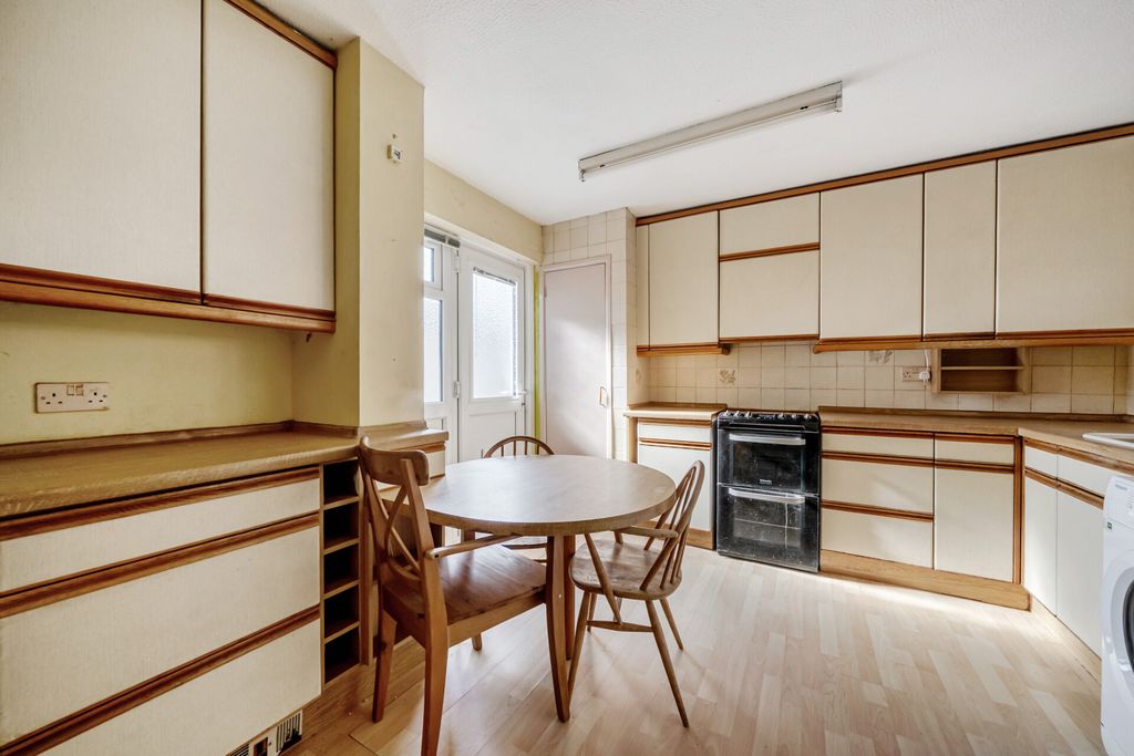 Property photo 3 of 22 1519714-5-1A0A9Ad...