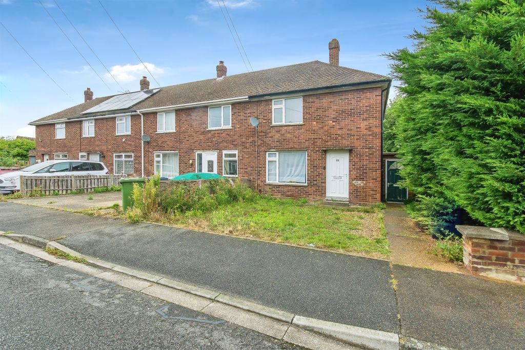 Property photo 1 of 12