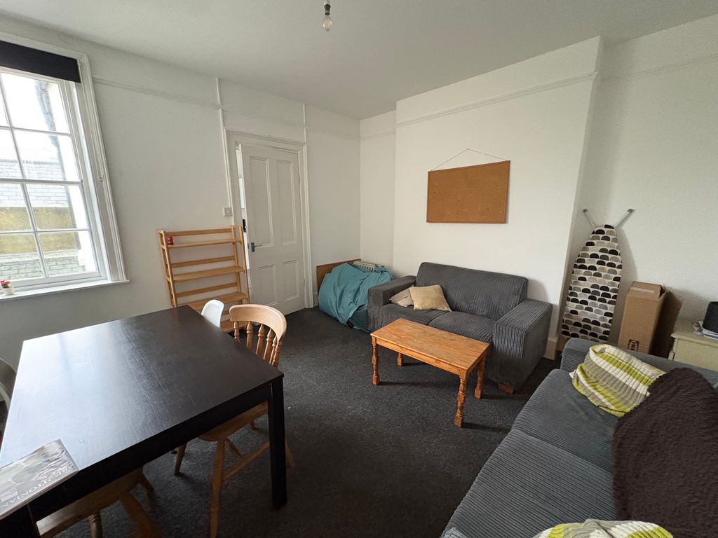 Property photo 2 of 6 Property