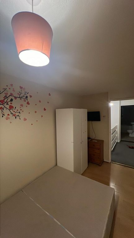 Property photo 2 of 12 Gallery