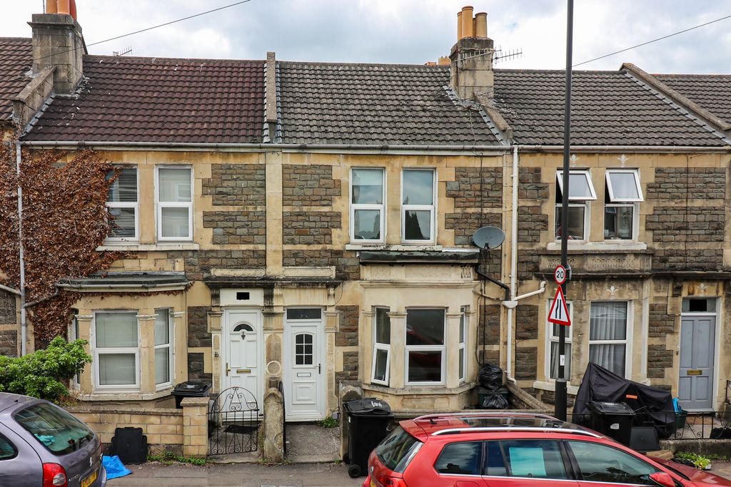 Property photo 1 of 19