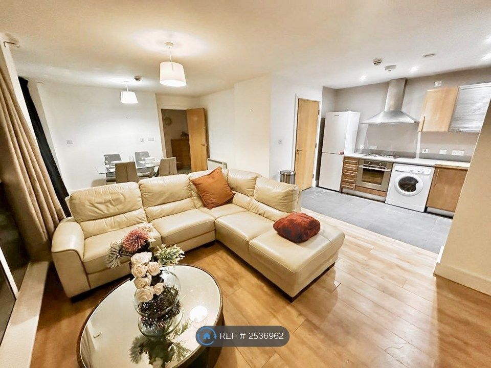 Property photo 2 of 13