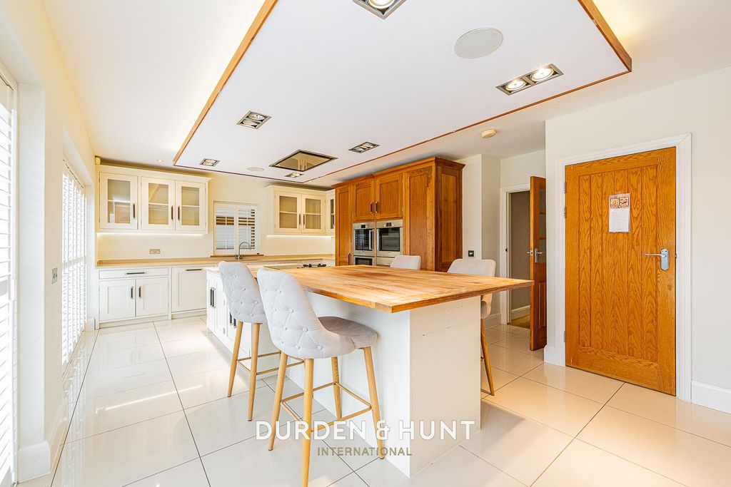 Property photo 3 of 25 Blackacre-27.Jpg