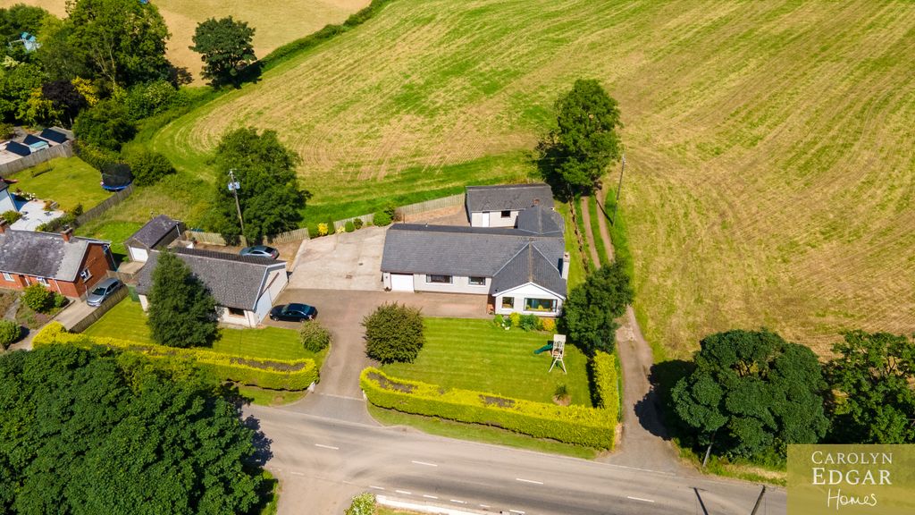 Property photo 1 of 76 002