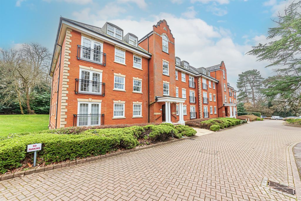 Property photo 1 of 13 (Main)