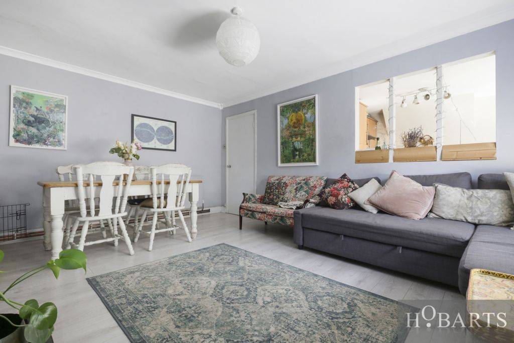 Property photo 3 of 13 Gallery